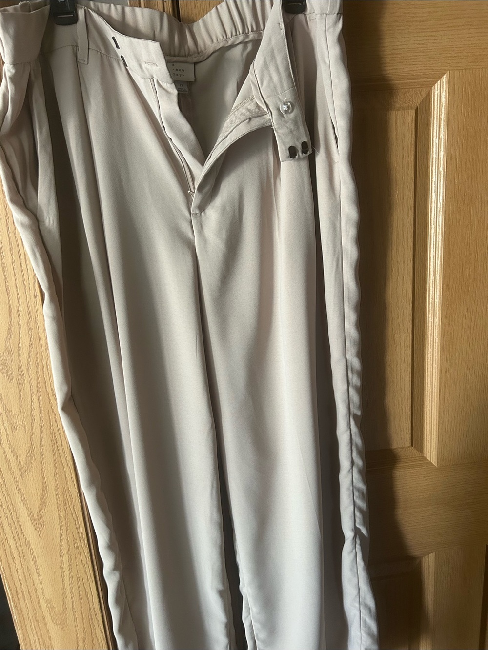a new day soft cream high-waist trousers